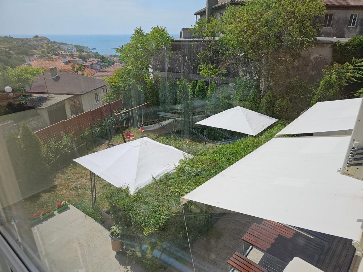 Guest Rooms Soleo Balchik Esterno foto