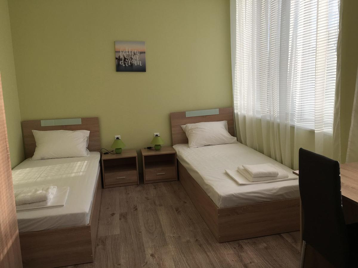 Guest Rooms Soleo Balchik Esterno foto