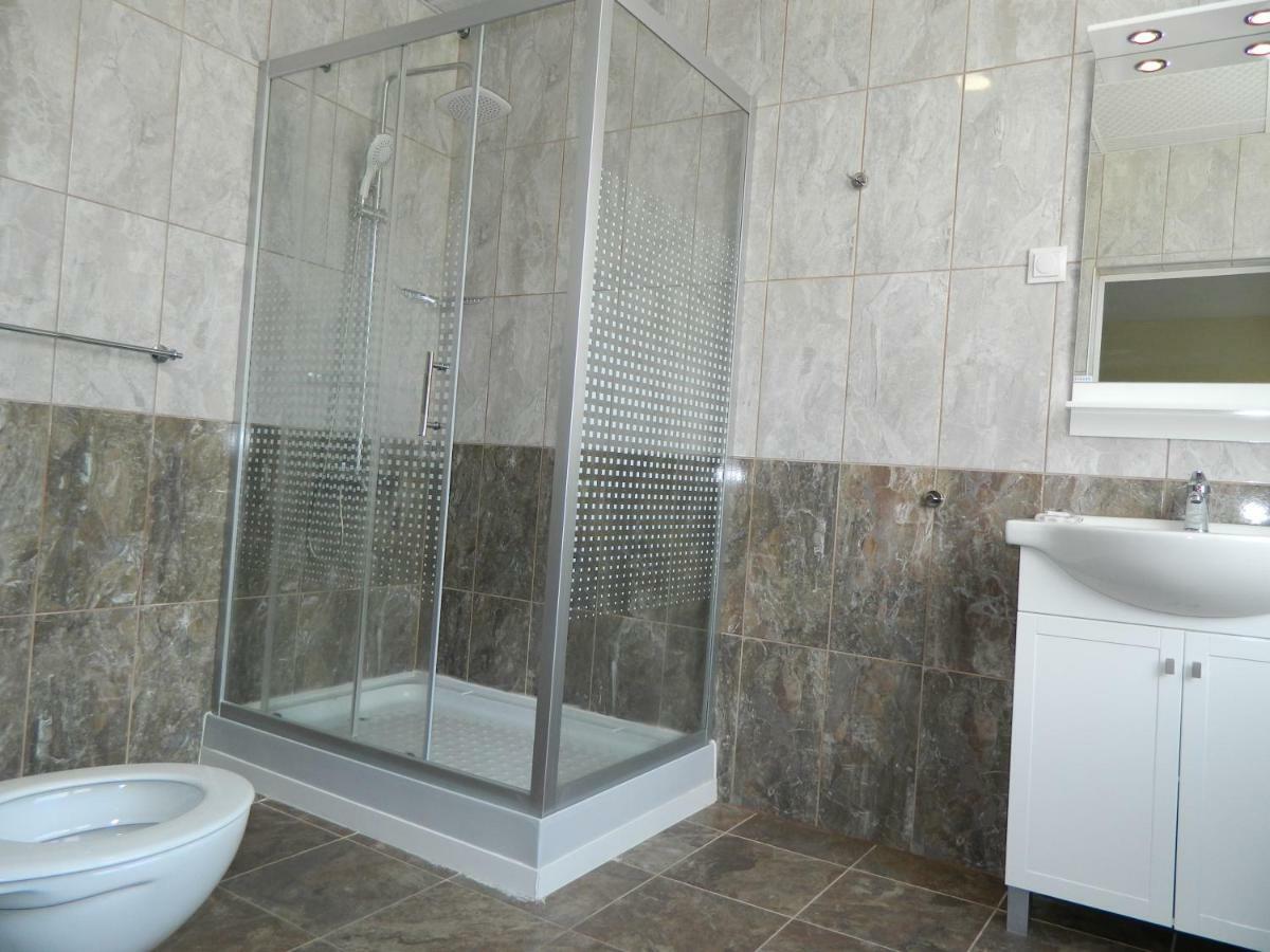 Guest Rooms Soleo Balchik Esterno foto